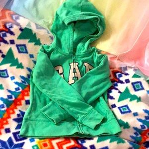 Cool green gap sweatshirt